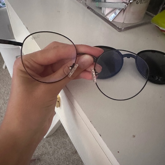 Quay Sunglasses - Picture 5 of 5